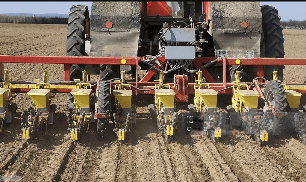 You are currently viewing What is the difference between seed drill and seeder